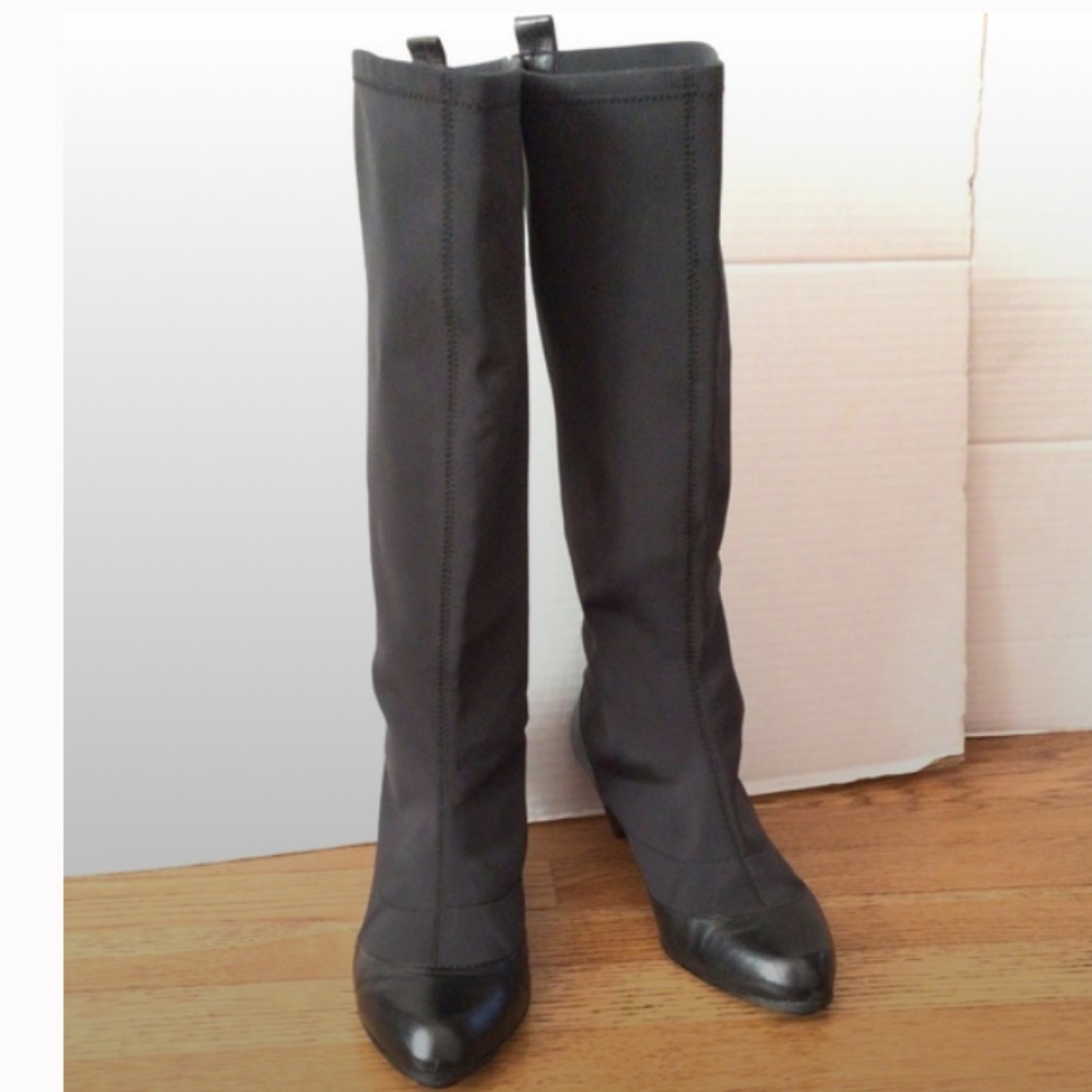 Vero Cuoio Black Knee-High Pointed-Toe Boots